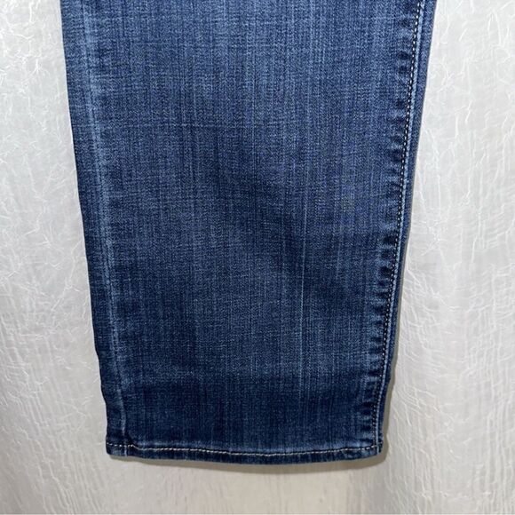 LEVI’S 6 Medium 28 x 30 Blue Wash Classic Straight Jeans - Picture 8 of 16